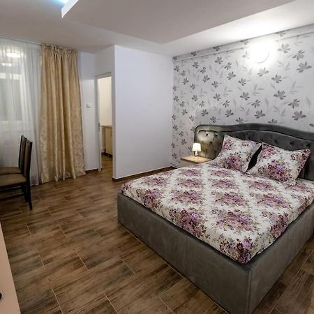 Luxury Radox Apartment Park 1 Bz Buzău Buitenkant foto